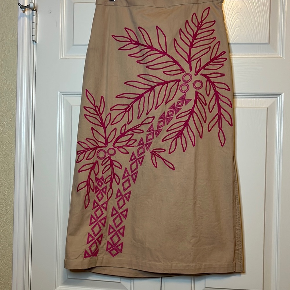 Maeve Anthropology khaki skirt with pink stitch detail tag 12 waist 14.5 inches